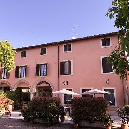 Boutique Hotel Corte Malaspina Castelnuovo del Garda Bagian luar foto